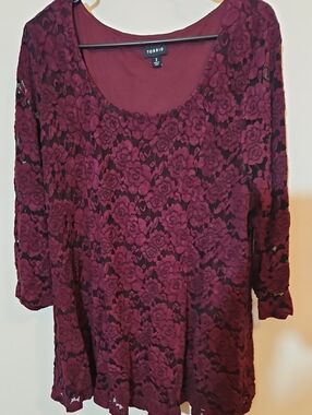 Torrid Burgundy Floral Lace Scoop Neck Top